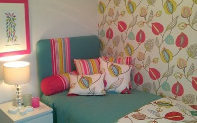 Benefits and Tips for Wallpapering a Ceiling