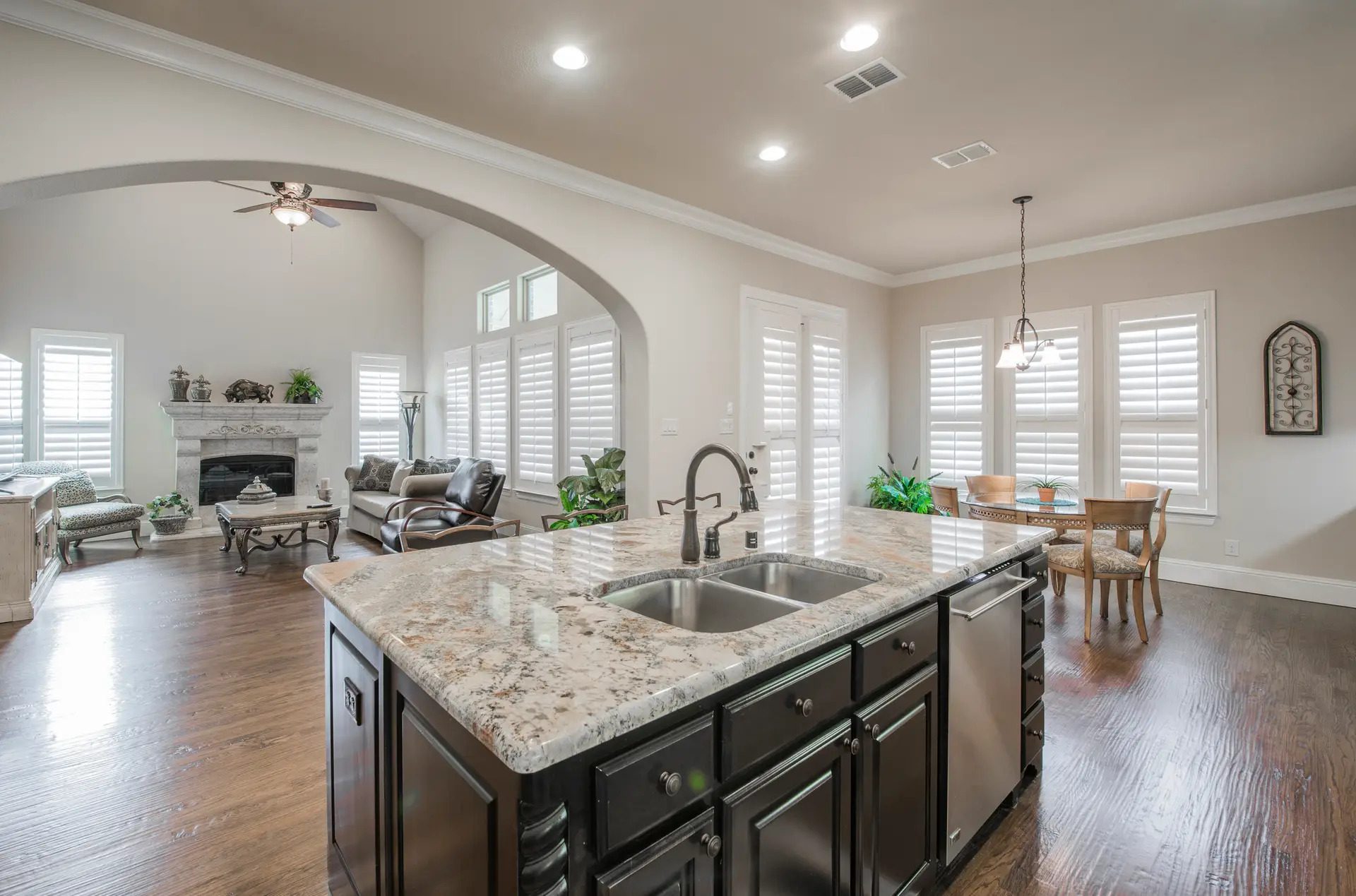 Desert Room Roller Shades